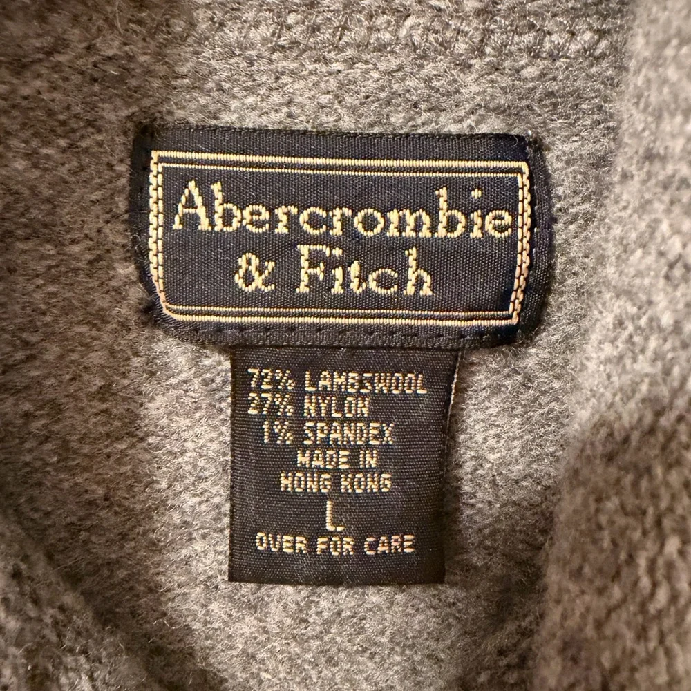 VTG 2000s Abercrombie & Fitch Lambswool Blend Gray Turtleneck Cargo Sweater